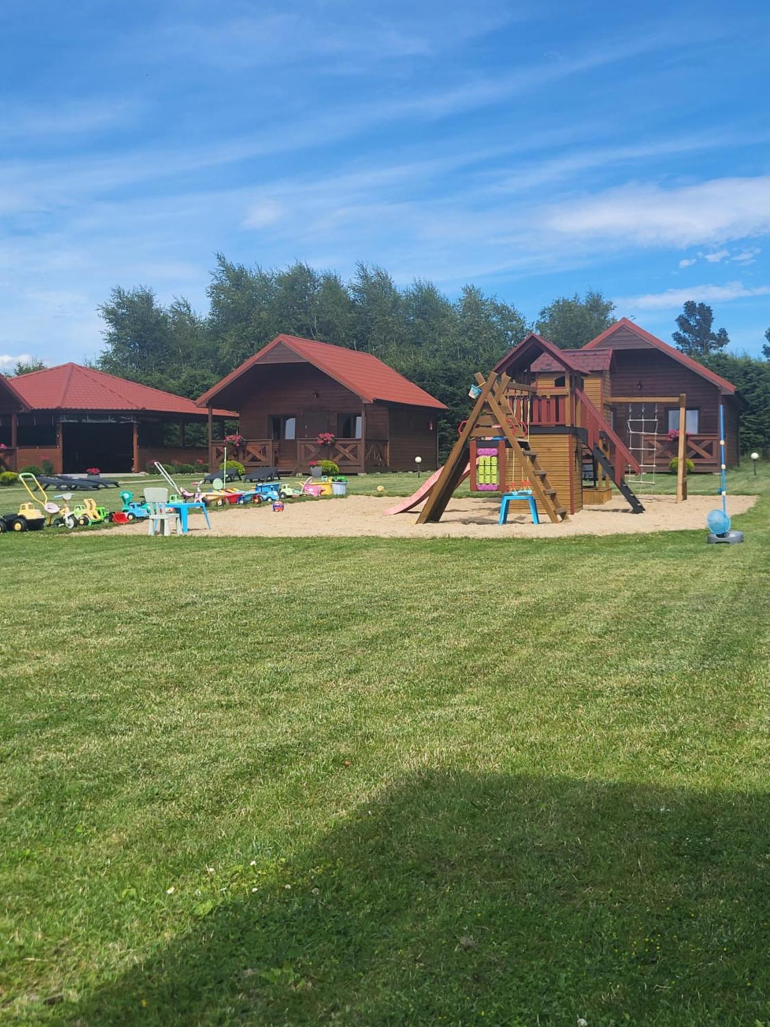 Domki Letniskowe Rekinek Ujście-Darłowskie Exterior foto